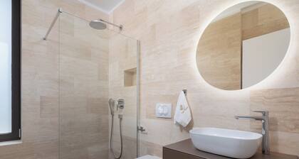 The Palms Resort Villa Beach Three with Pool