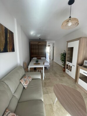 Luokittelematon kuva, 5 kautta 12, painike