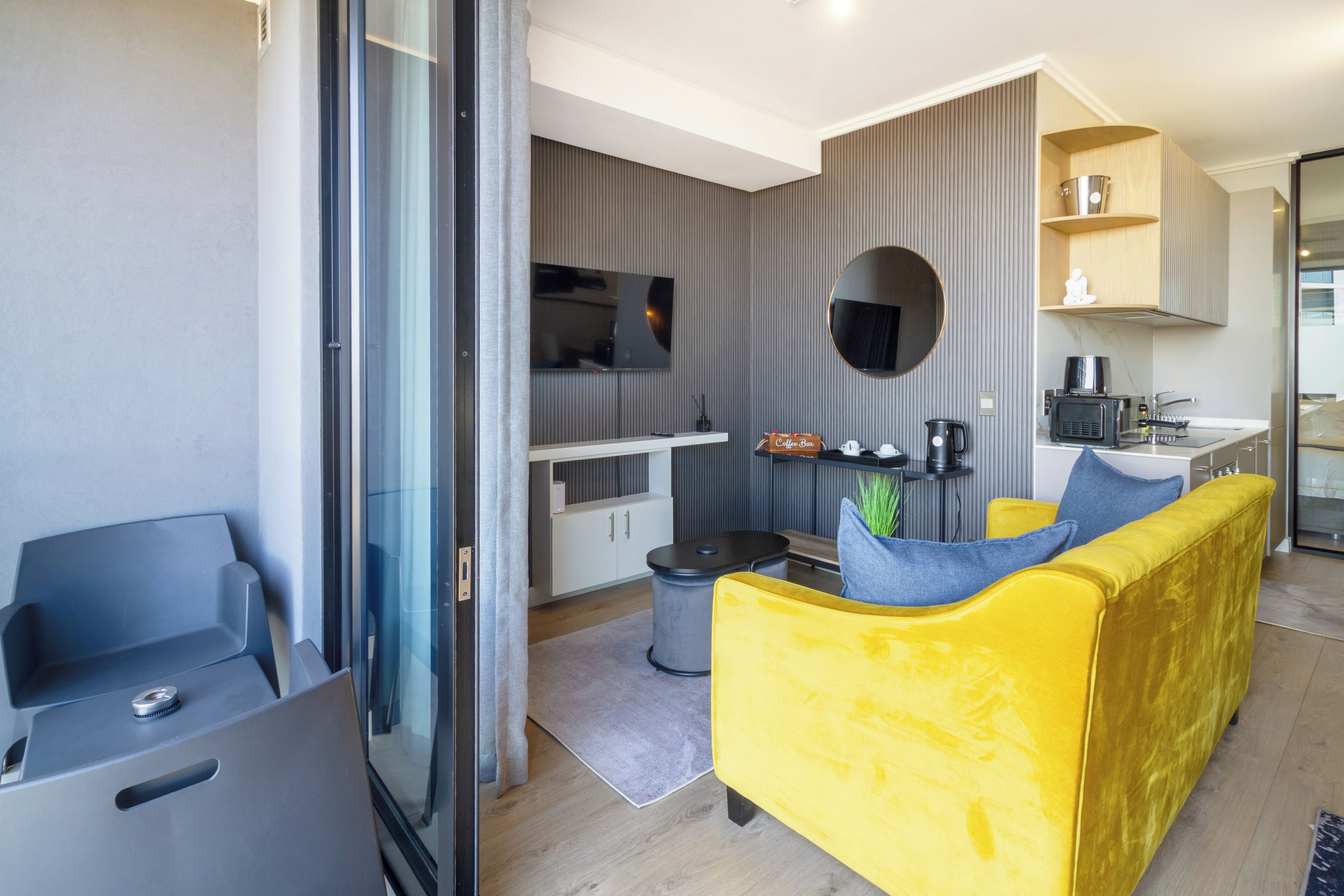 Departamento ejecutivo | Espacio para trabajar con laptop, cortinas blackout y wifi gratis 