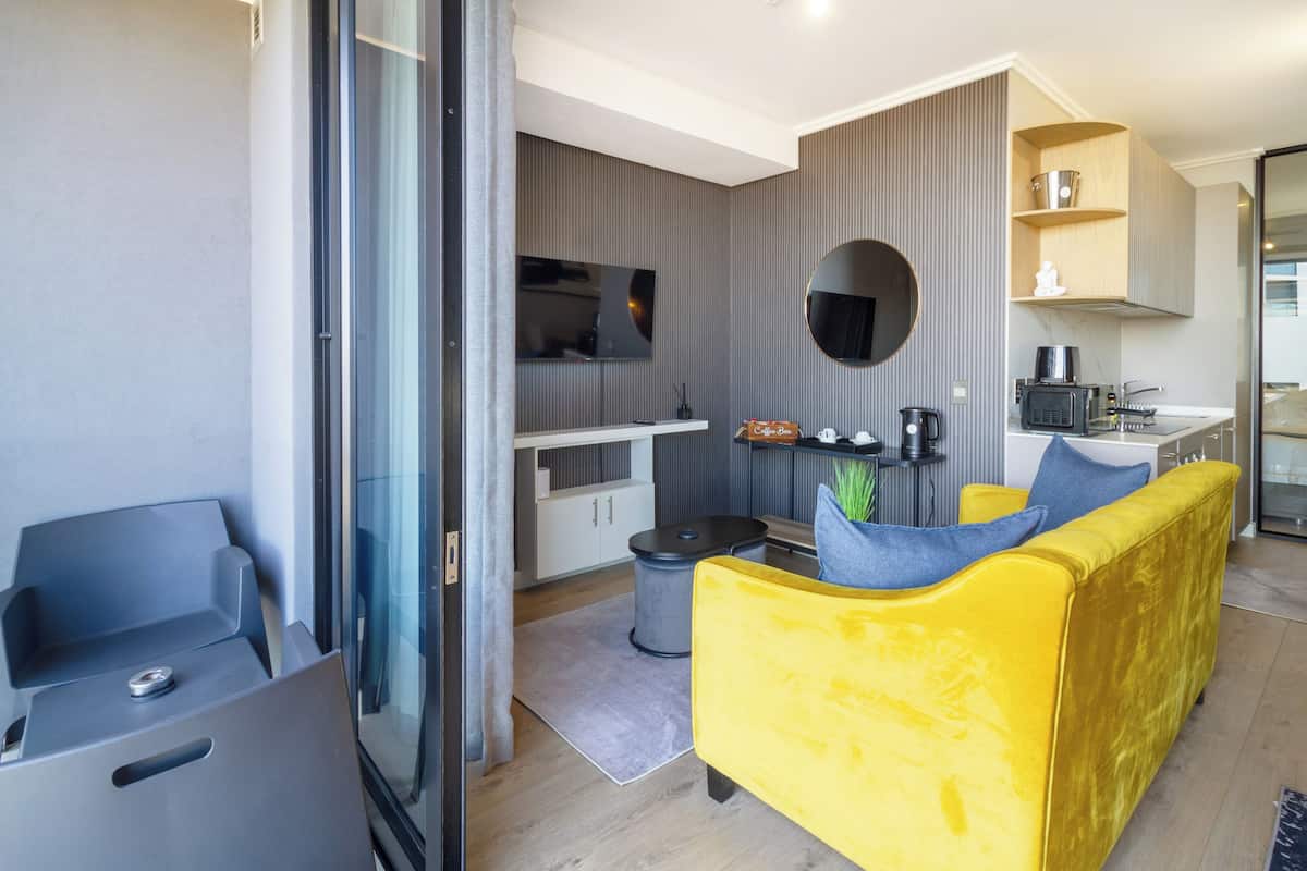 Departamento ejecutivo | Espacio para trabajar con laptop, cortinas blackout y wifi gratis