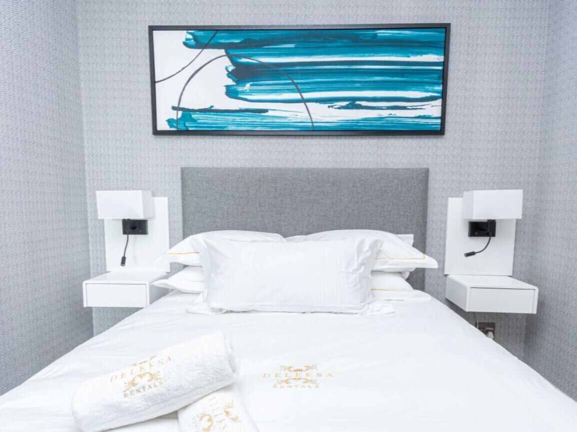 Appartamento Premier | Una scrivania, postazione laptop, tende oscuranti, Wi-Fi gratuito