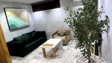 Leilighet – comfort, balkong, strandutsikt