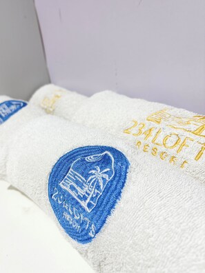 Căn hộ tiện nghi đơn giản, ban công, quang cảnh bãi biển | Truy cập Internet không dây miễn phí 