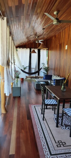 Imagem sem classificação, 2 de 23, botão