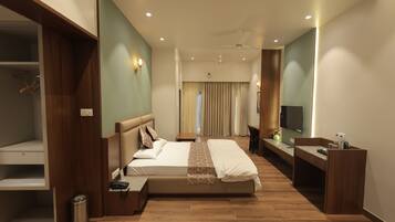 高級開放式套房 | 書桌、筆電工作空間、免費無線上網