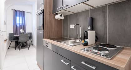 For 3 Guests | Kitchen | Netflix | 24/7 Check-in