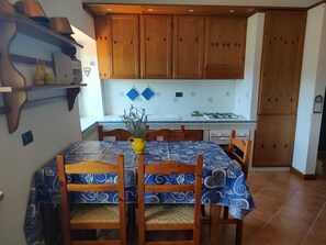 Dining - Casetta Morgana (Bagnone)