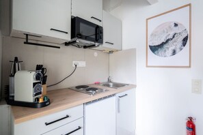 Microwave, stovetop, coffee/tea maker, toaster - Apartment at Main Square • 35 m² • Netflix • Quiet (Leoben)
