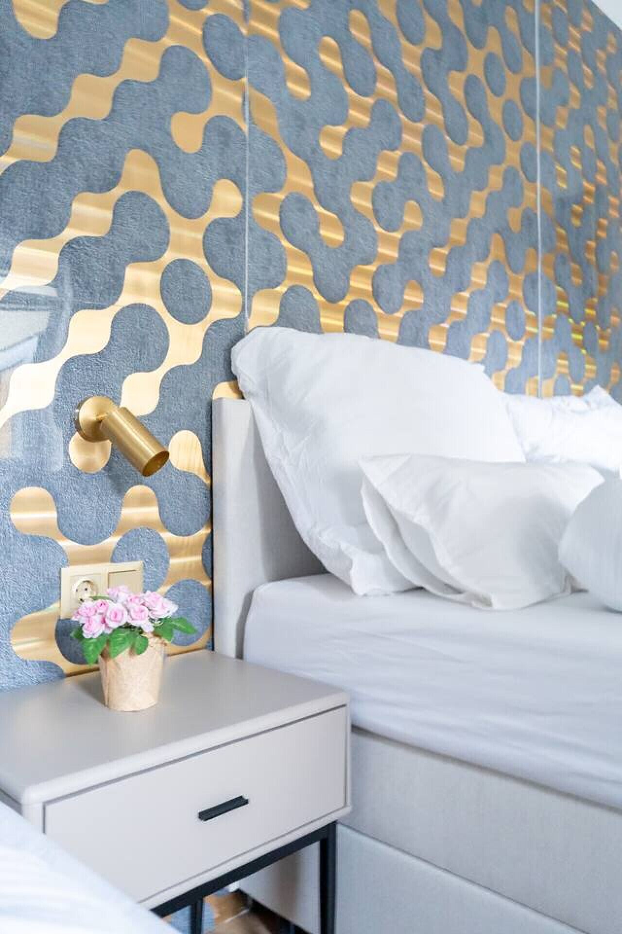 Bügeleisen/Bügelbrett, Reisekinderbett, WLAN, Bettwäsche