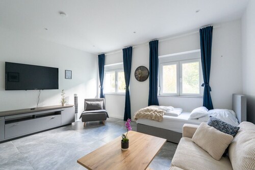 60m² Apt • Business & Family Ready • Near Vienna