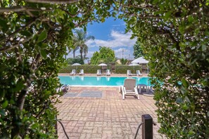 Pool - Apartment 'Pathos Retreat Zagara' with Shared Pool, Wi-Fi and Air Conditioning (Arenella)