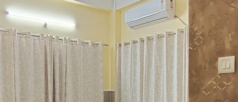 Deluxe-Doppelzimmer | Schreibtisch