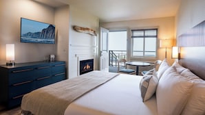 Basic Room, 1 King Bed, Air conditioning, Ocean View - Manzanita Oceanfront Inn (Manzanita)