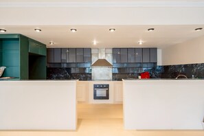 Villa, 5 Bedrooms, Smoking, Private Pool | Interior - Millionaires Mansion- 5 BR Luxury Estate (Pattaya)