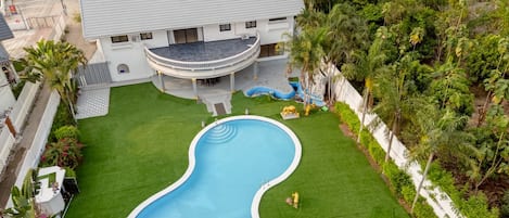 Villa, 5 chambres, fumeurs, piscine privée | Piscine | Piscine extérieure