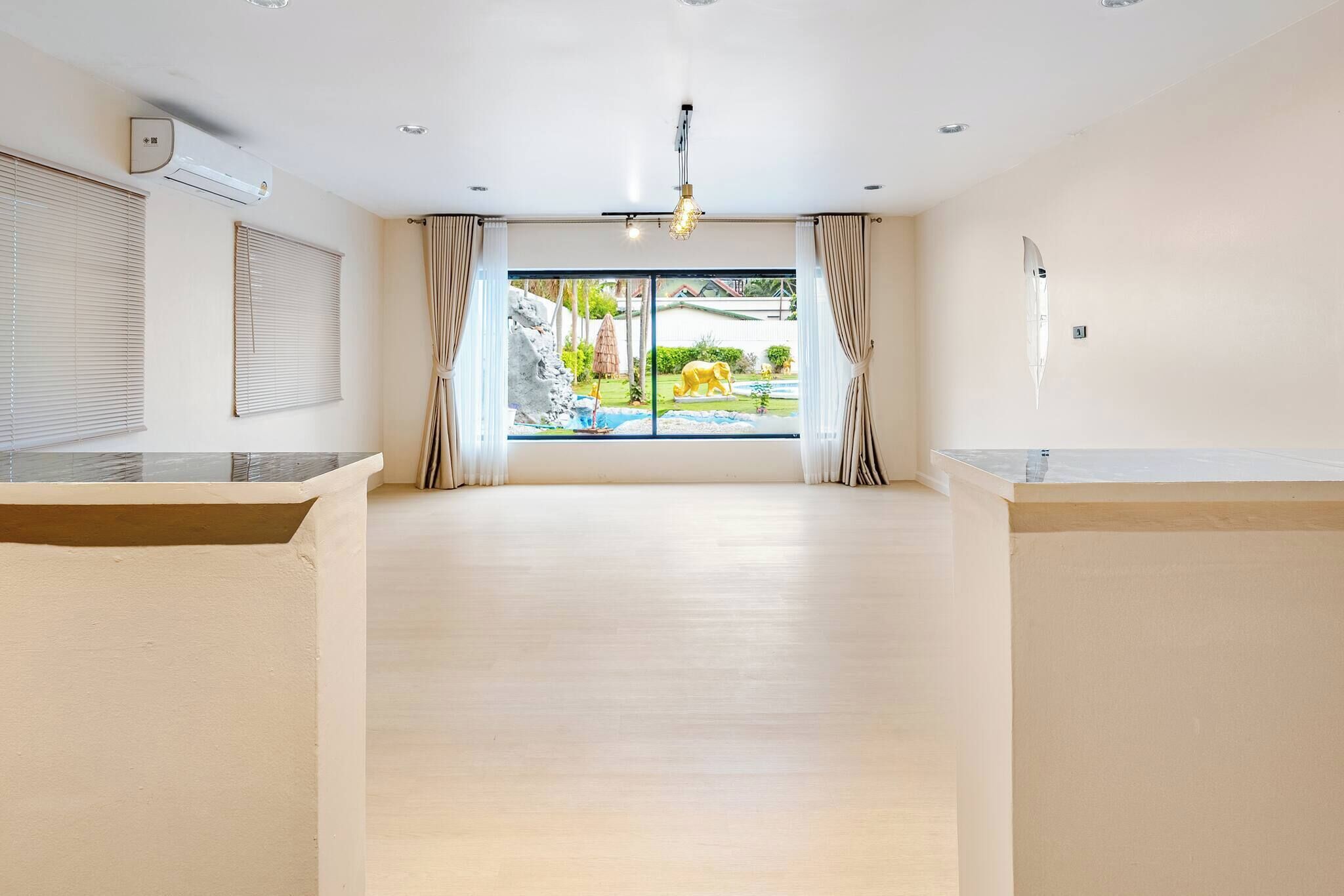 Vila, 5 quartos, para fumantes, piscina particular | Parte interna