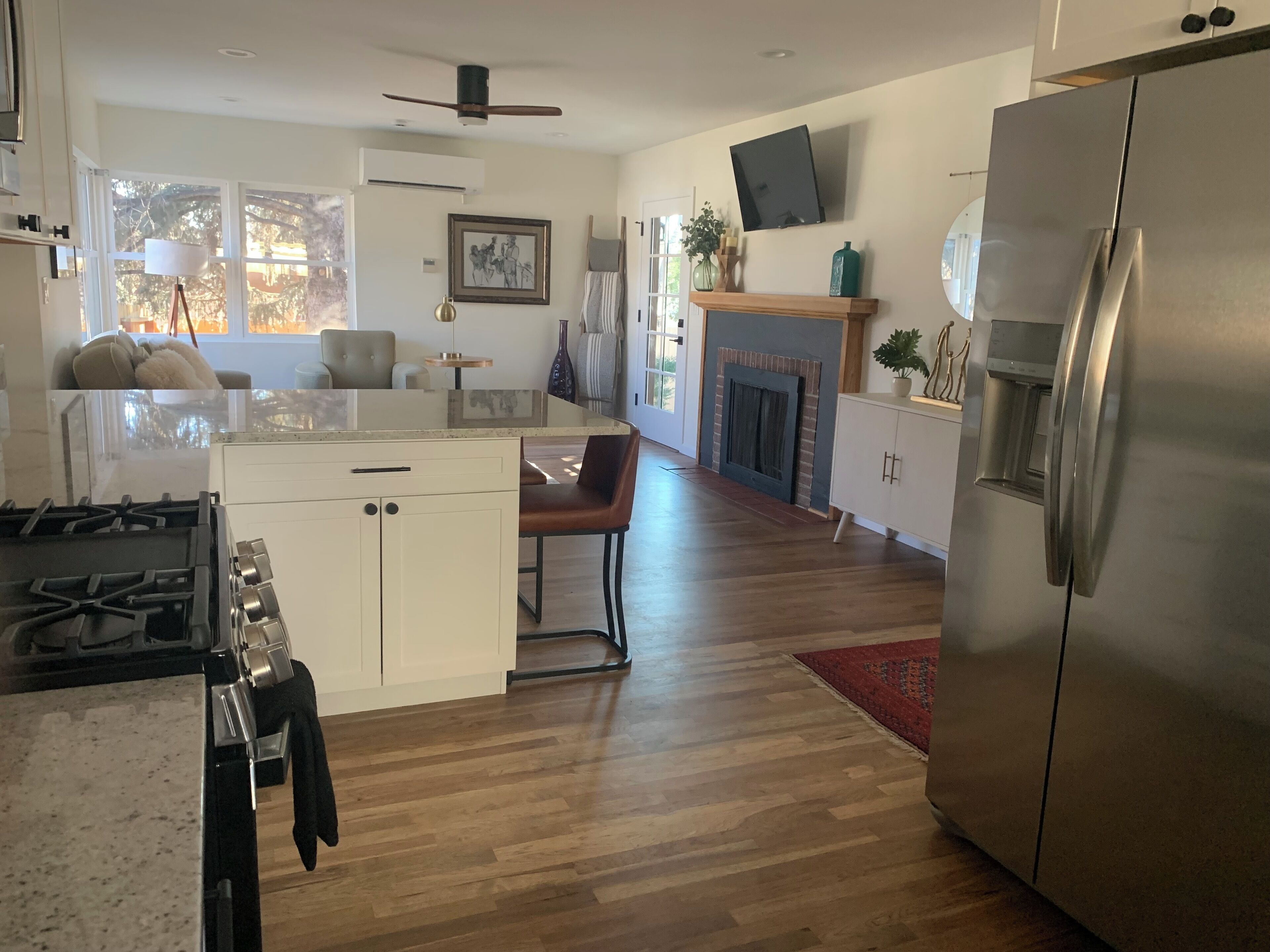 雪櫃、微波爐、焗爐、爐具