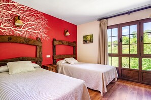 1 bedroom, WiFi - Room 'La Haya' with Shared Pool, Shared Garden and Wi-Fi (Gamonedo)