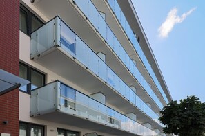Exterior detail - Bright Apartment | Close to the Beach, Balcony and Gym (Kołobrzeg)
