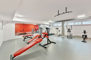 Fitness facility - Bright Apartment | Close to the Beach, Balcony and Gym (Kołobrzeg)