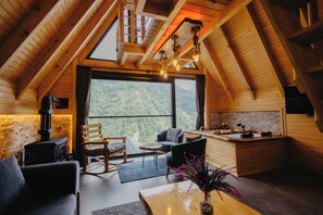 Interior - Opiaa Dağ Evleri (Camlihemsin)