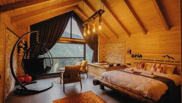 Deluxe Suite | Free WiFi