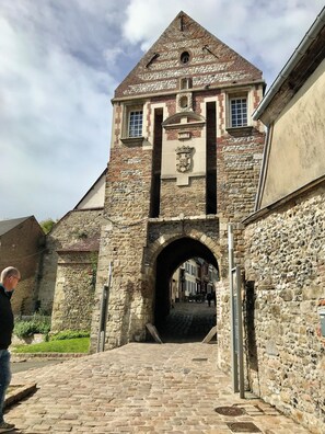 Uklassifisert bilde, 4 av 14, knapp