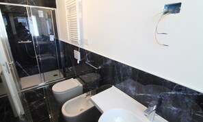 Shower - Modern villa with a fenced garden (Lignano Sabbiadoro)