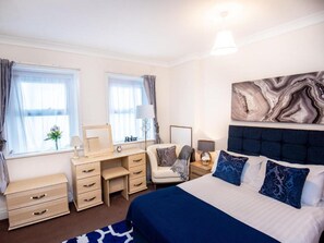 House - Twin Room With Sea View (Blackpool)