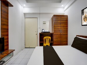 House - Collection O Warje Pune Guest House (Pune)