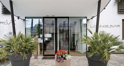 Studio-Apartment 'Fewo 202' mit Bergblick, WLAN und Klimaanlage