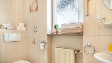 Douche, serviettes fournies