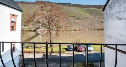 Apartment 'Ferienwohnung 2' with Mountain View, Shared Terrace and Wi-Fi