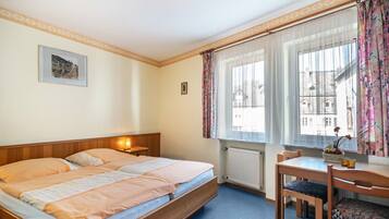 1 habitación, wifi y ropa de cama