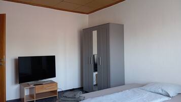 4 Schlafzimmer, kostenloses WLAN, Bettwäsche