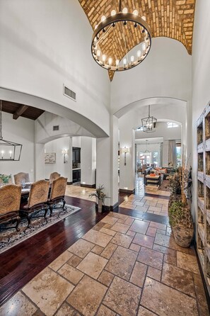 Interior - Paradise Found! Luxe Custom! Multi-Family Fun. (Mesa)