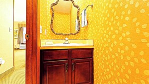 Unclassified image, 3 of 22, button