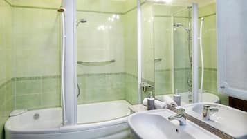 Kamar, Hewan Peliharaan Diizinkan | Kamar mandi | Handuk dan tisu toilet
