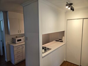Fridge, microwave, oven, stovetop - La Joie de Vivre 354 (Beaupré)