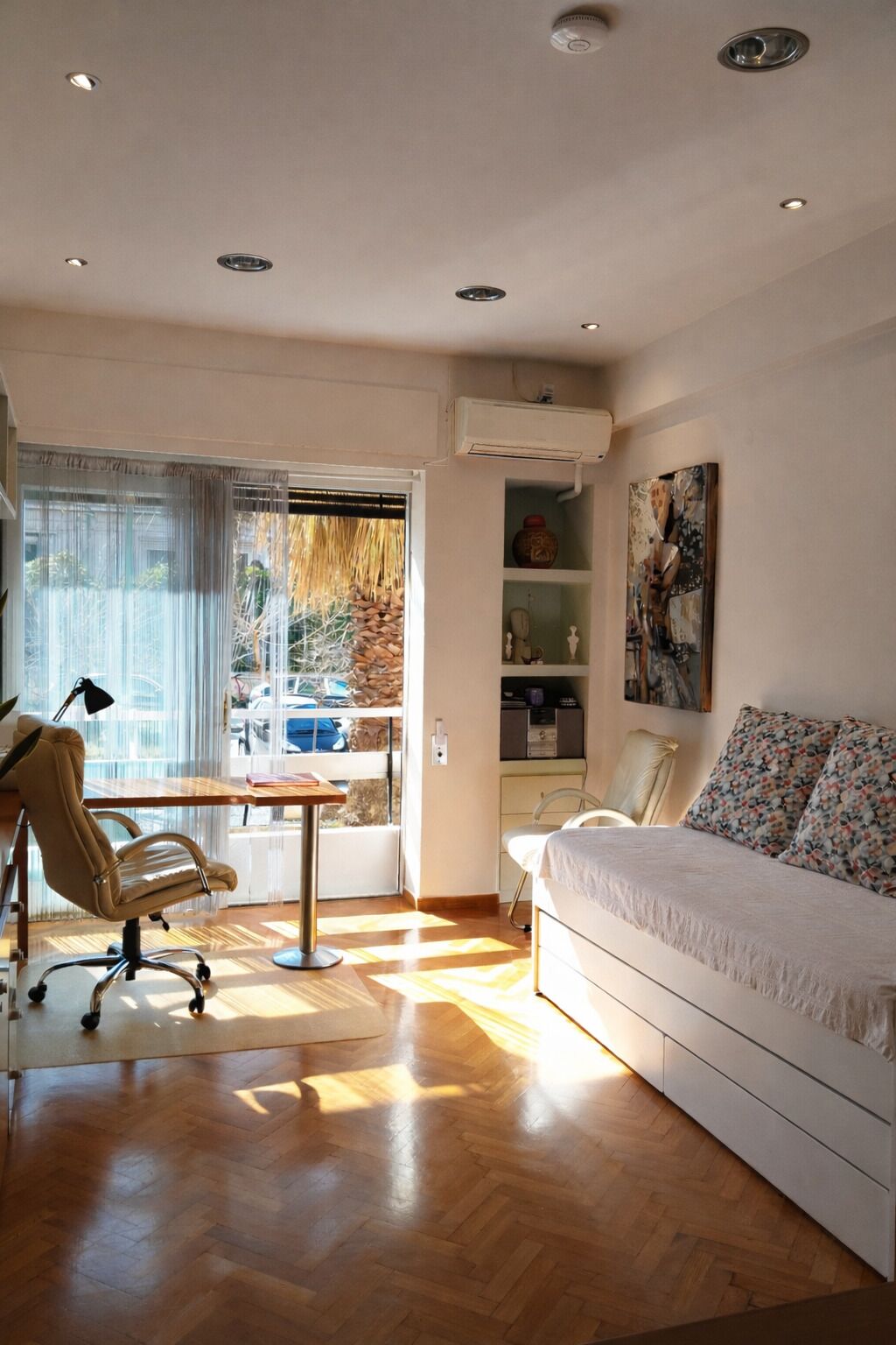 Smart TV, books, printers