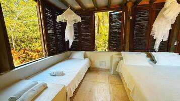 Bàn ủi/dụng cụ ủi quần áo, truy cập Internet không dây miễn phí