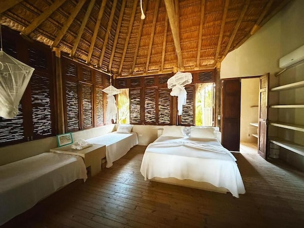 Iron/ironing board, free WiFi