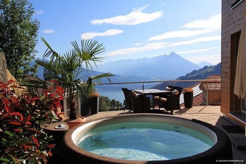 swissmountainview - sunny & quiet - terrace, Jacuzzi, view to lake + mountains