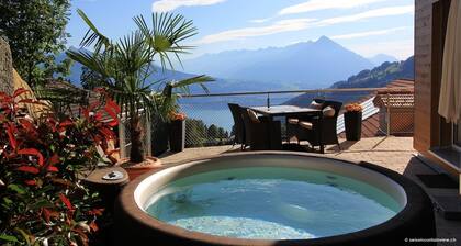 swissmountainview - sunny & quiet - terrace, Jacuzzi, view to lake + mountains