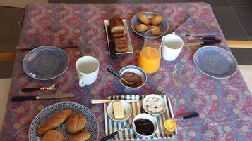 Frühstück gegen Gebühr