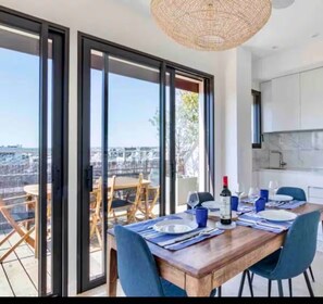 星評価なしの画像、3 / 9、ボタン