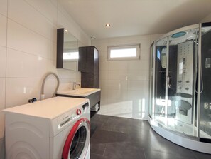Shower, hair dryer, towels, soap - Nature cottage Abcoude - Green Stay Buitenhuis (Abcoude)