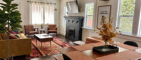 Apartment, Multiple Beds, Patio, Garden View (Charming Craftsman) | Interior