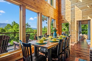 Outdoor dining - A Tree Top View | Near Downtown Gatlinburg—Big Views, Hot Tub, Pool Table (Gatlinburg)