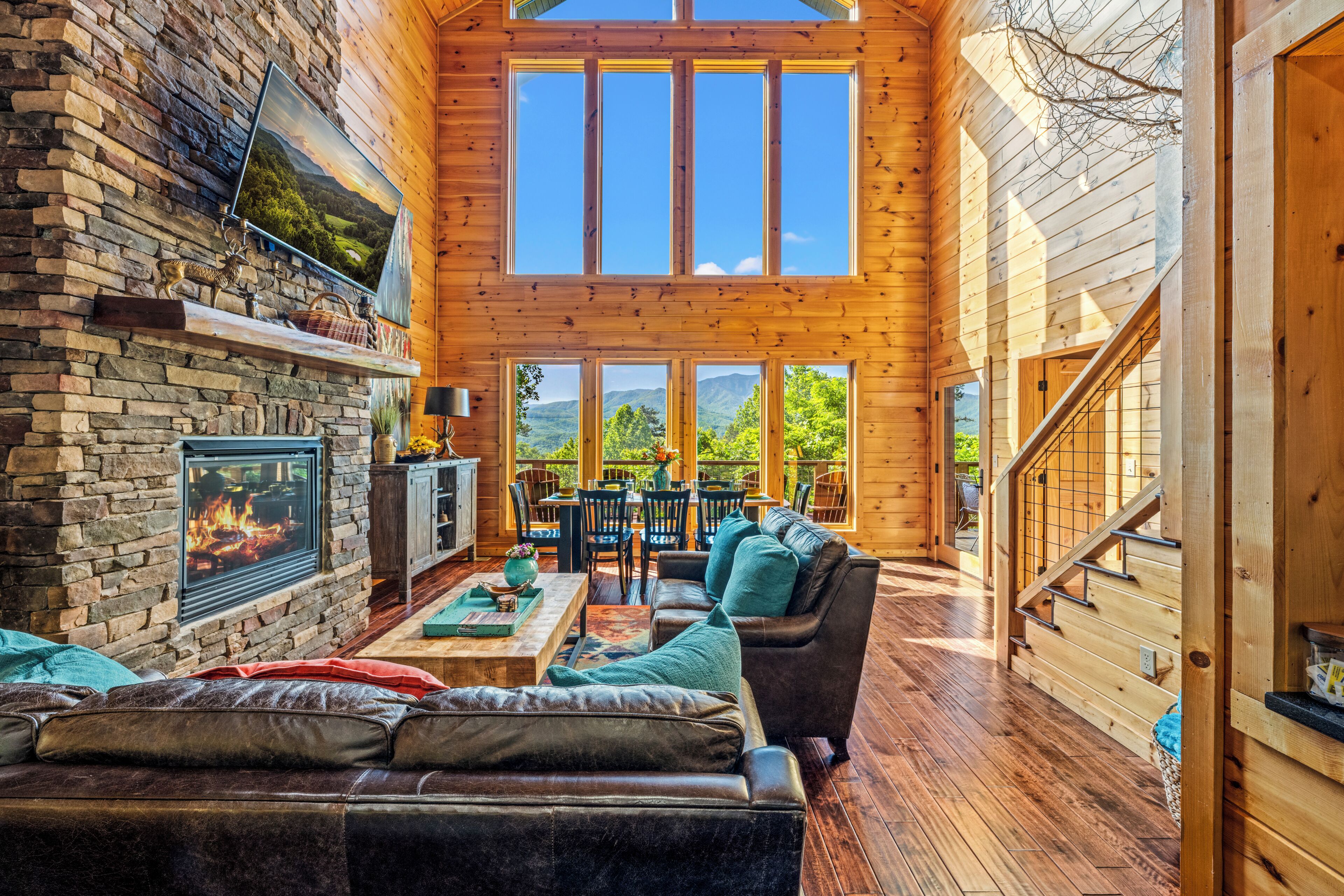 Smart TV, fireplace, DVD player